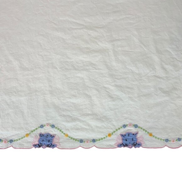 Embroidered Tablecloth Runner Blue Cats Kittens Floral Garland Scalloped Edges - Picture 2 of 6
